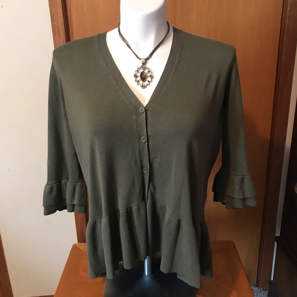 SOLD 3/4 sleeve button up light sweater, olive